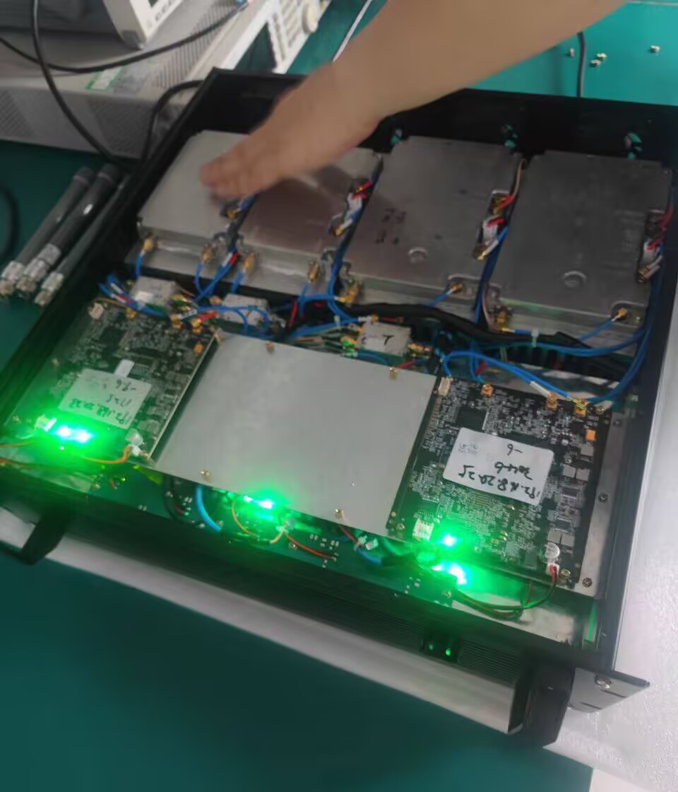 短信群发器4g版有哪些零部件