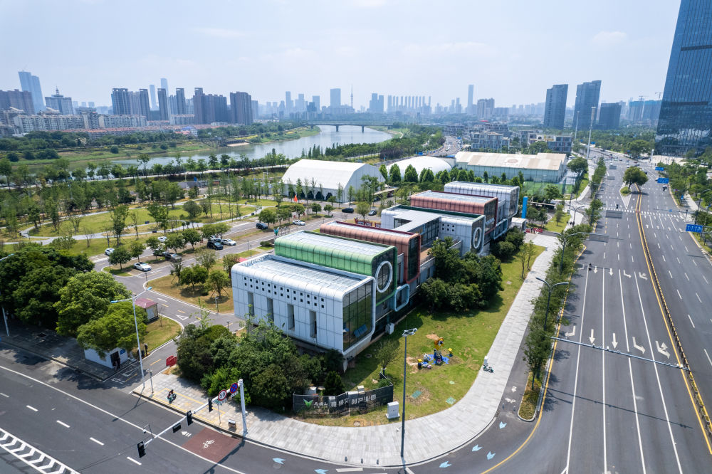   这是在长沙市开福区拍摄的马栏山视频文创产业园（无人机照片，6月7日摄）。新华社记者 陈思汗 摄