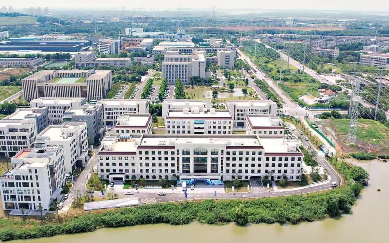 位于光谷的咸宁（武汉）离岸科创园。张仰强摄