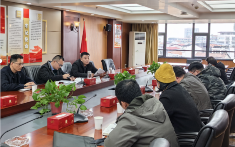 对招标代理机构进行集体廉洁合作警示谈话。查锦秋摄