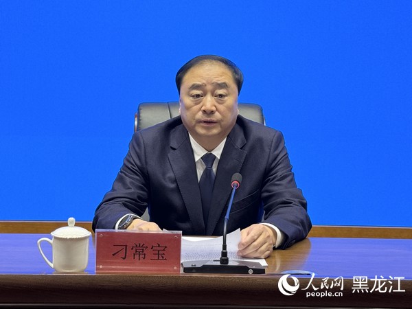 七台河市勃利县委常委、副县长刁常宝。人民网记者 张哲鑫摄